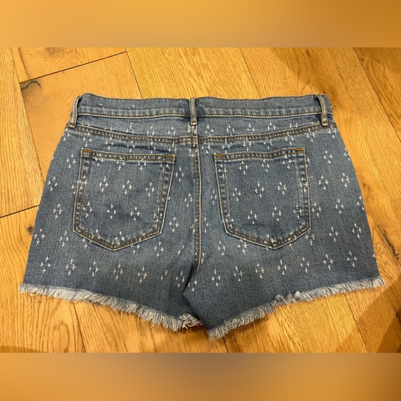Woman’s Loft Shorts with White Designs - Picture 2 of 3